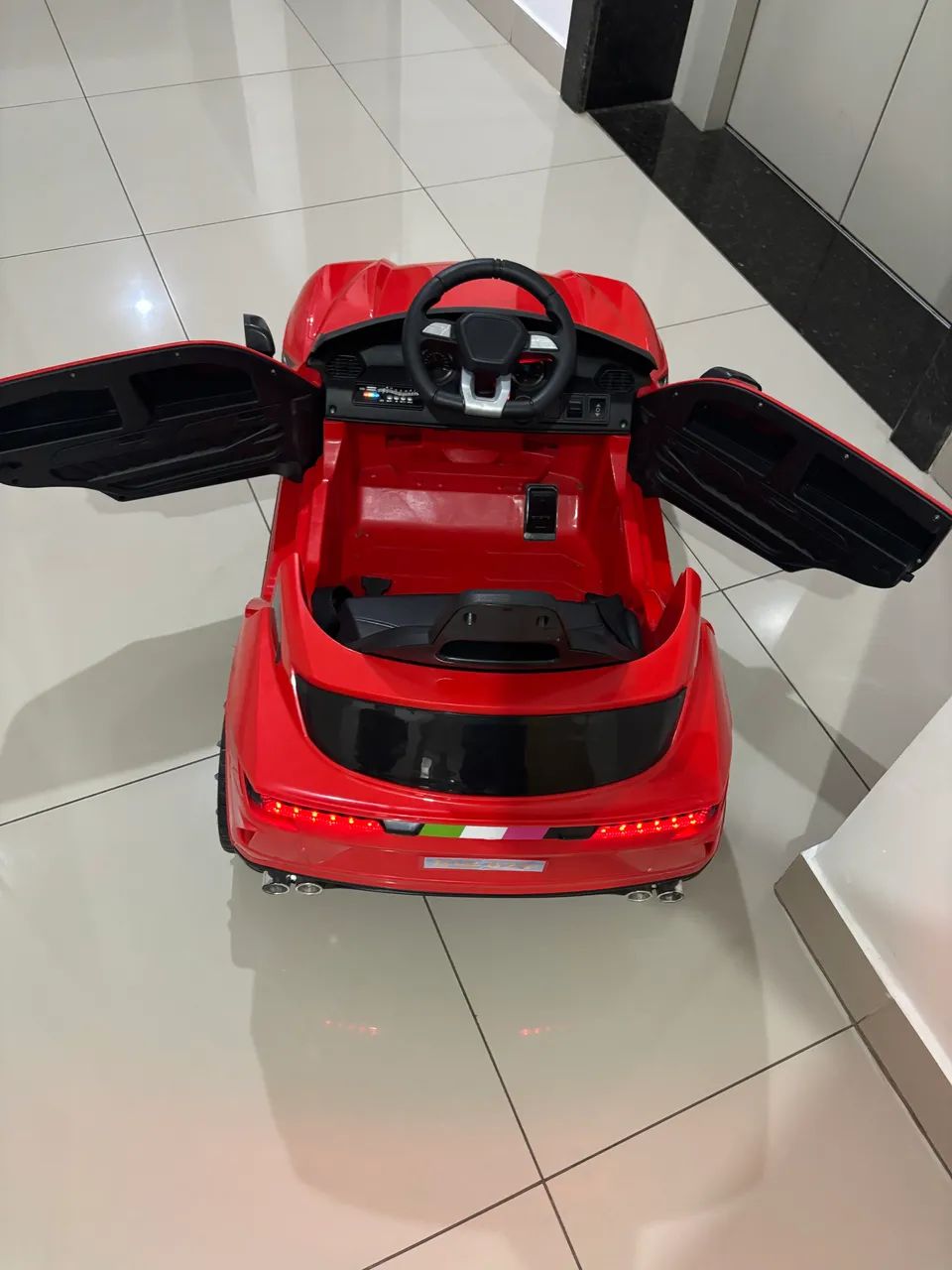 Carrinho eletrico com controle - Foto 2