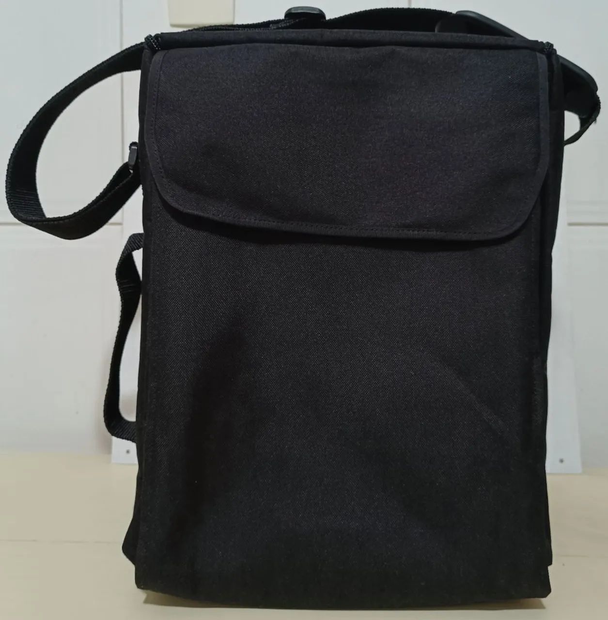 Bolsa Mochila Acolchoada Térmica P/ Viagem Ou Dia A Dia - Foto 2