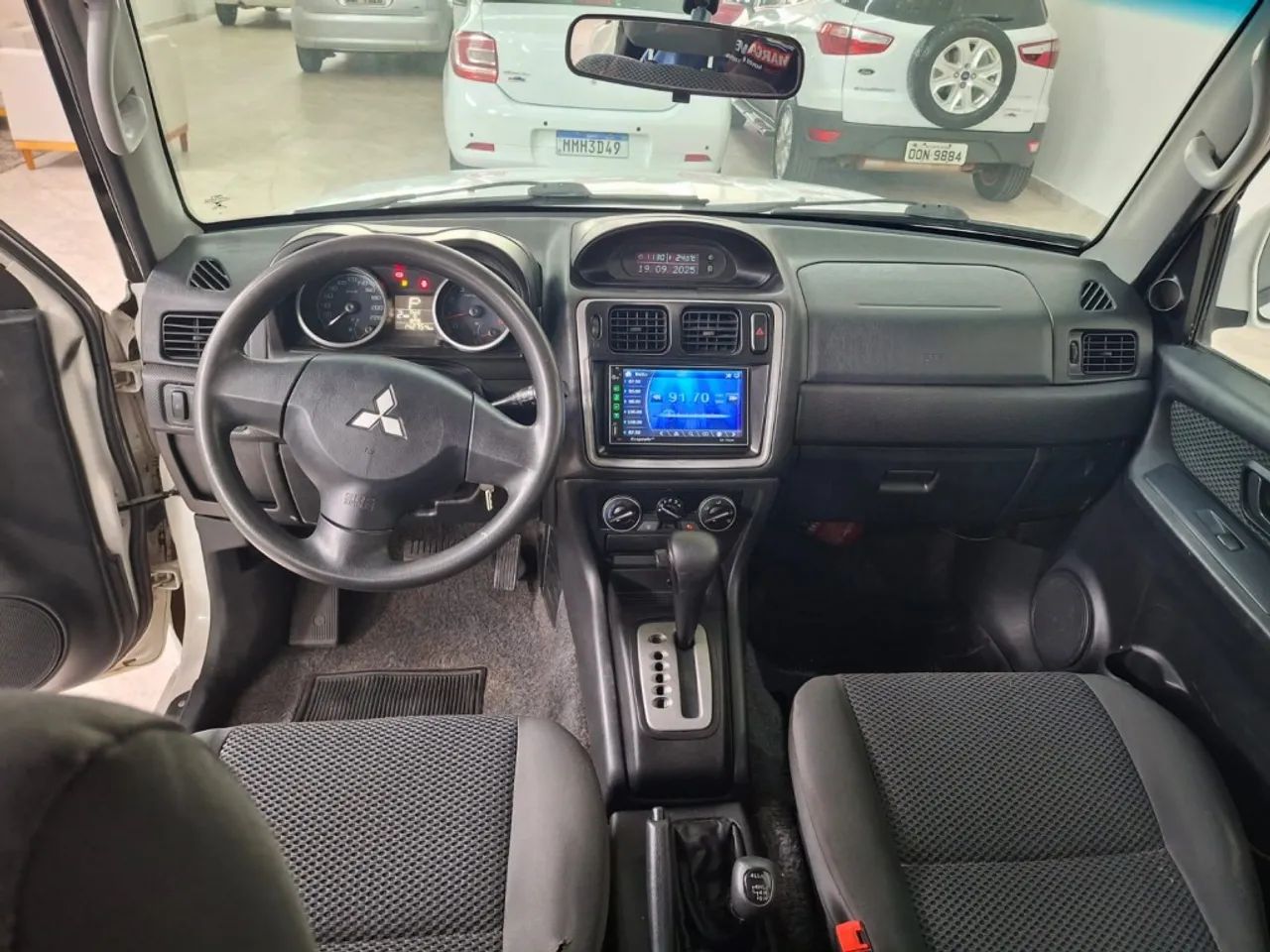 Mitsubishi Pajero 2012