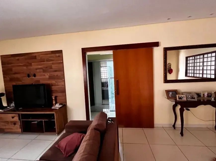 Vendo casa no recanto das emas  - Foto 2