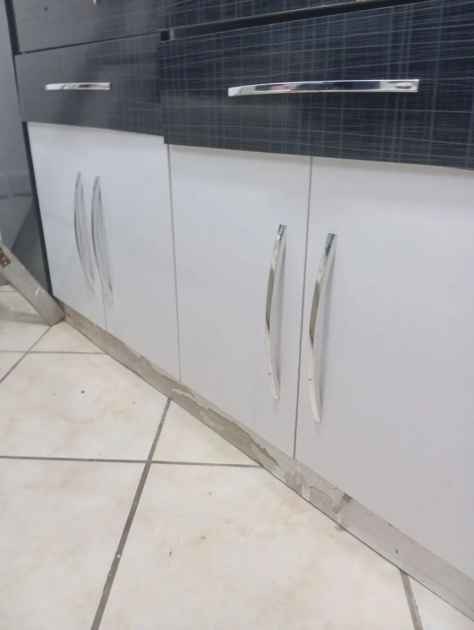 Doa-se guarda roupa usado - Foto 2