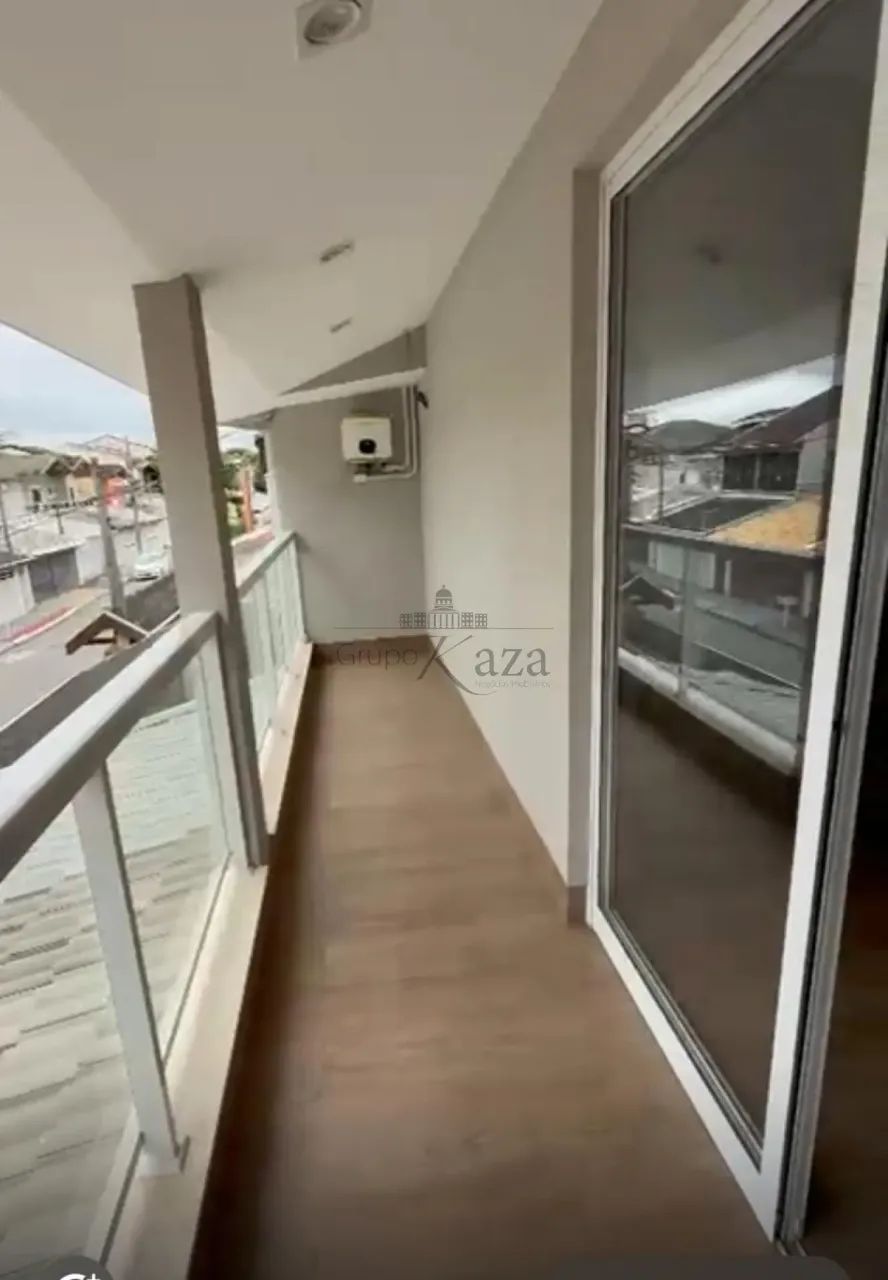 Oportunidade - Casa Sobrado - Residencial De Ville - 3 Dormitórios - 150m². - Foto 4
