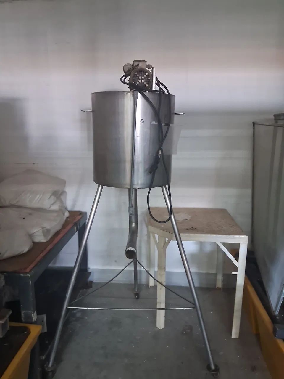 Tanques de inox 100 e 1000 litros