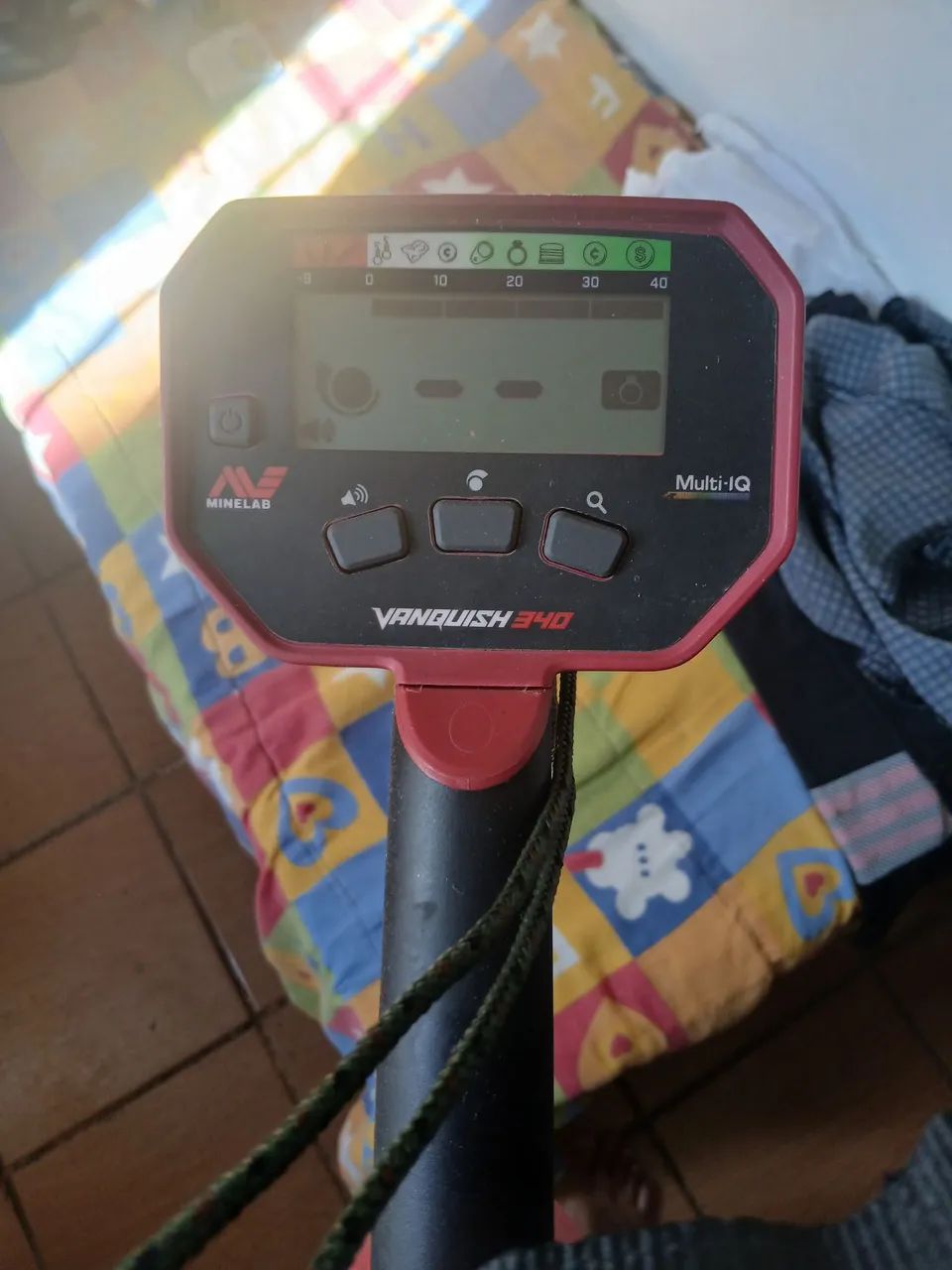 Detector de metais Vanquish 340 por 1.100 R$