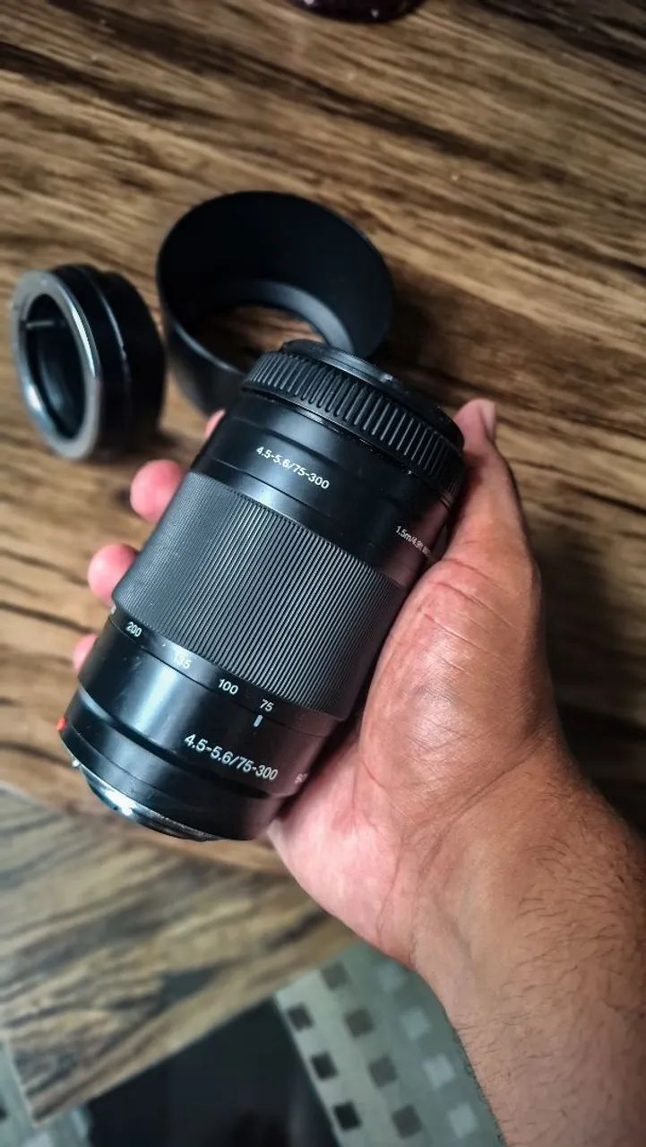 Lente 75 300 4.5 5.6 sony + adaptador 