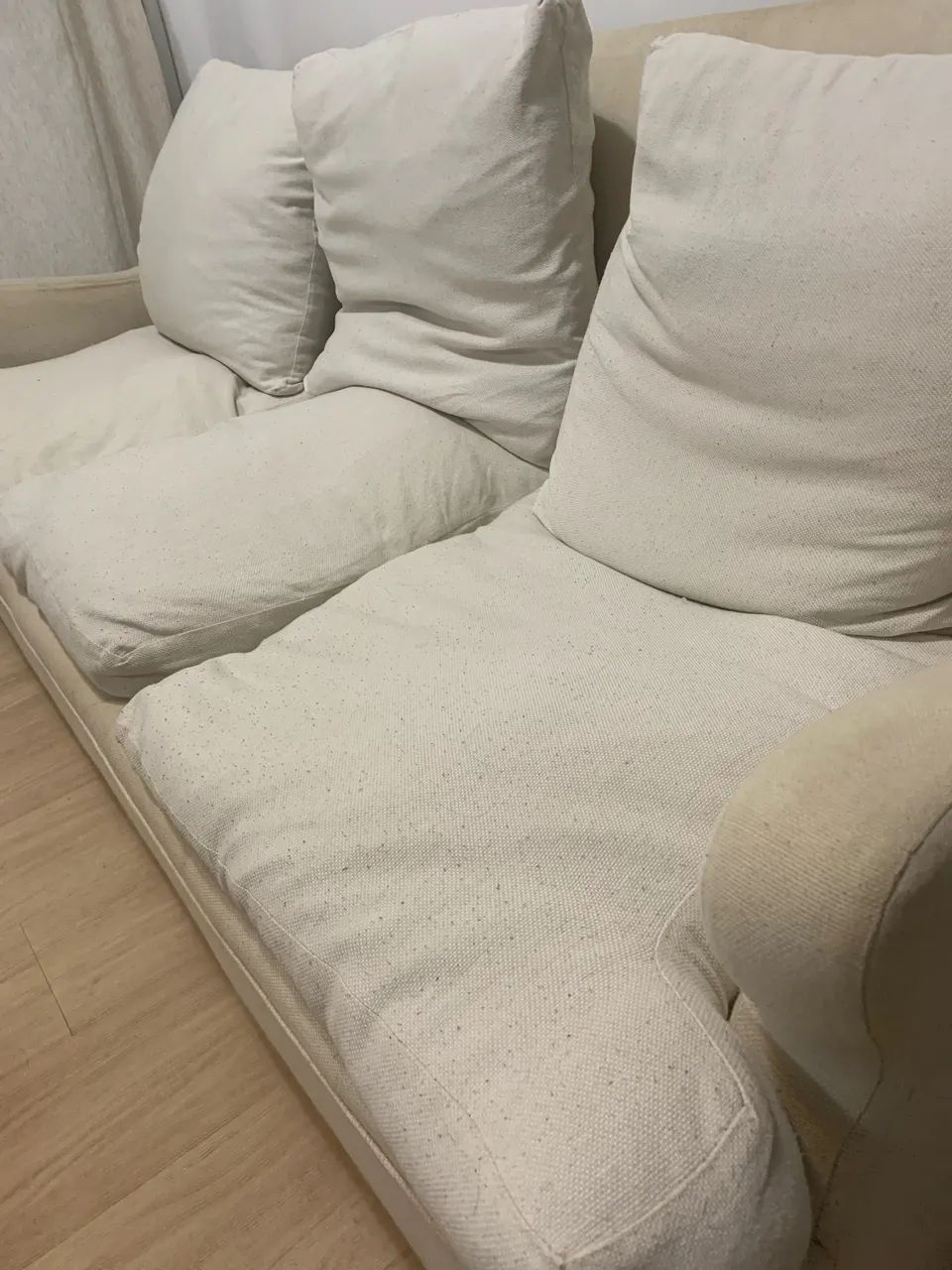 Sofá linho com almofadas 2m x 0,8m