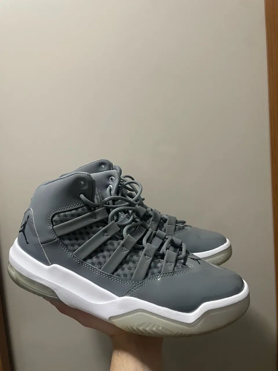 Air Jordan Max Aura ?Cool Grey ?  - Foto 5