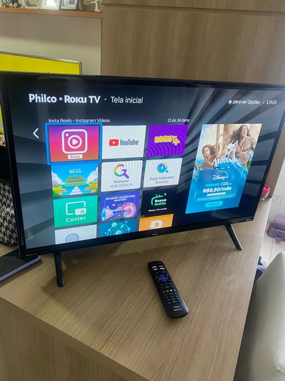 TV Philco 32 polegadas Roku Smart led com controle