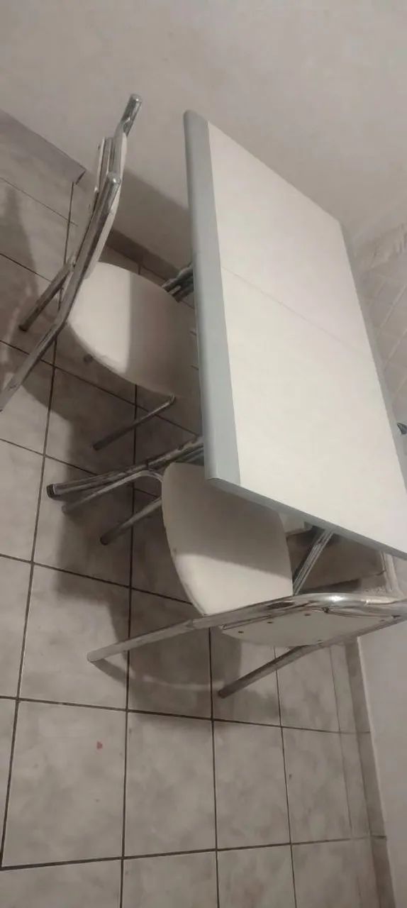 Vendo mesa de cozinha *
