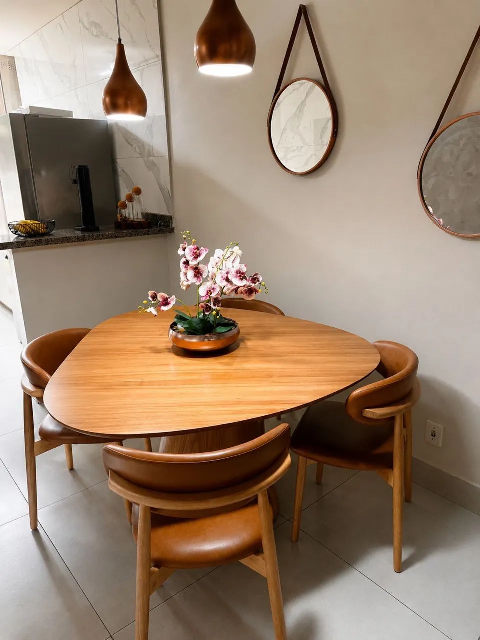 Mesa de jantar orgânica - Foto 2
