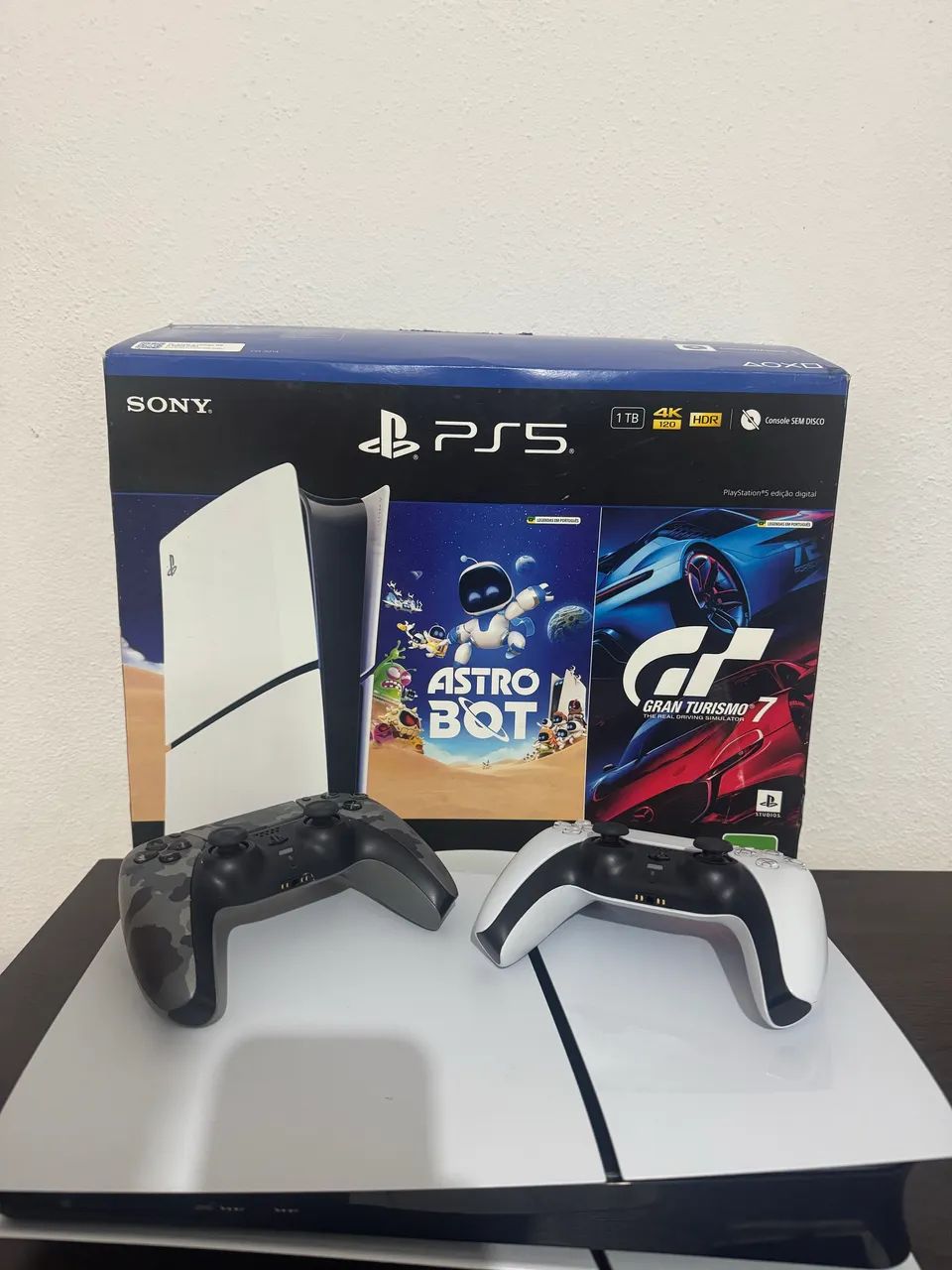 PS5 1TB 2 manetes na garantia + jogos | Troco por iPhone 17 Pro - Foto 2