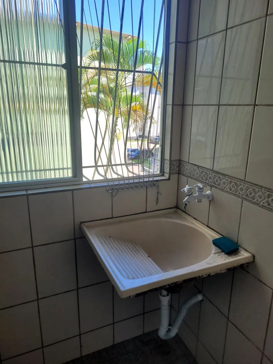 Alugo Apartamento de 2 quartos