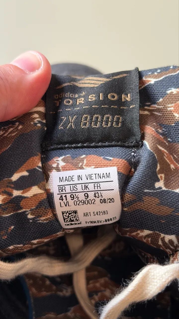 Tênis adidas Torsion ZX 8000 - Preto com Camuflado - Calçados
