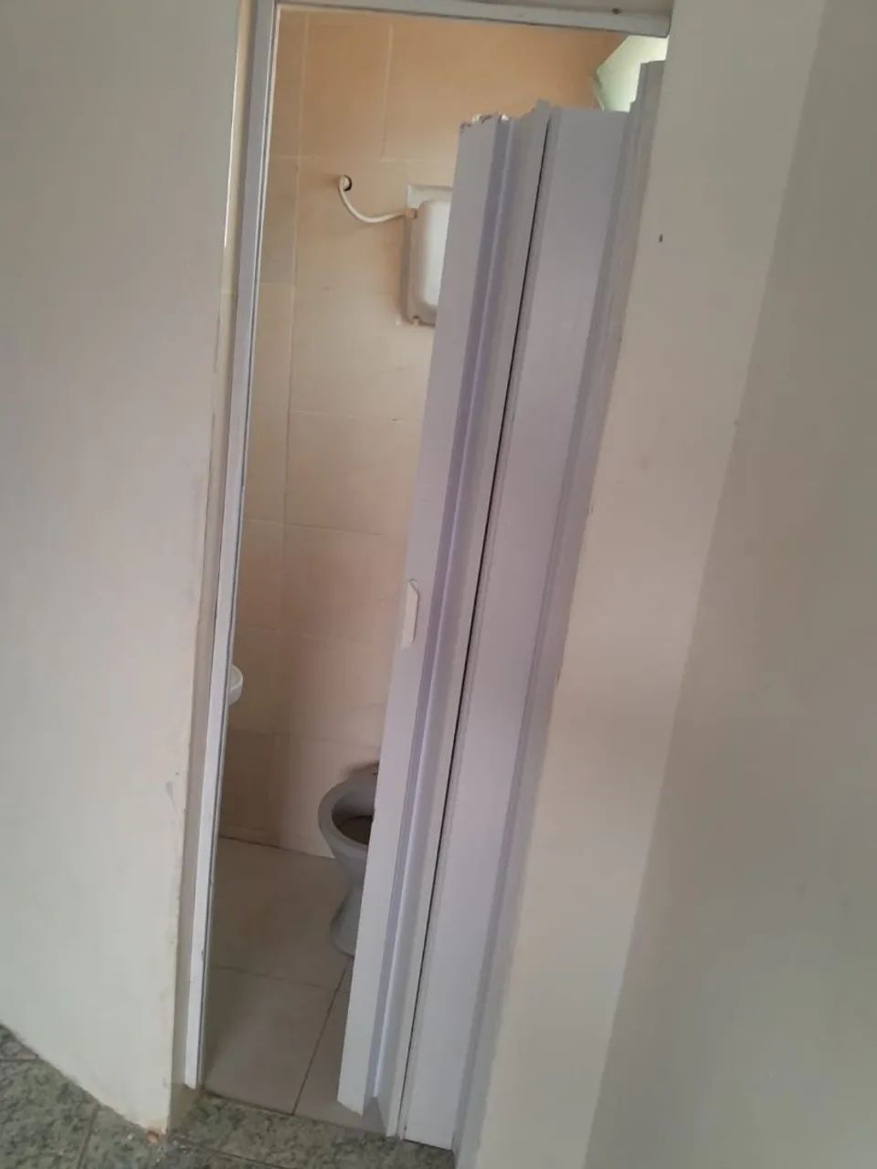 Vendo uma kitnet + loja  - Foto 2