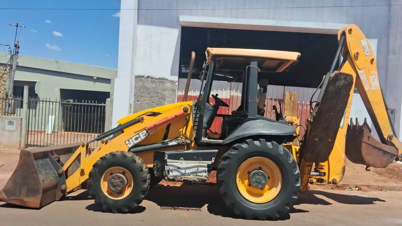 Retroescavadeira JCB - Foto 3