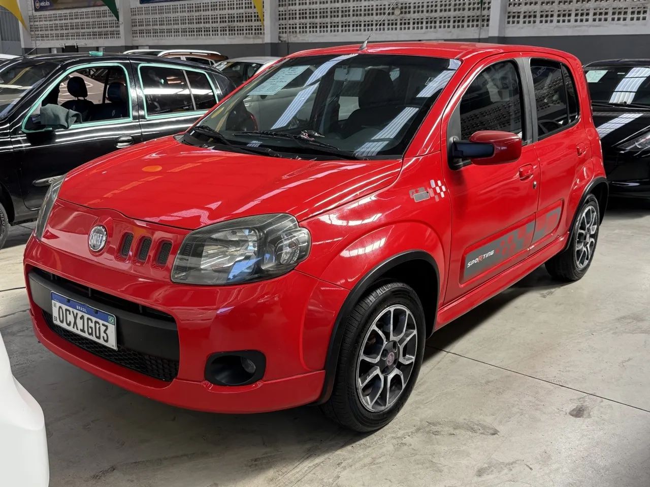 Fiat Uno Sporting 1.4 EVO Fire Flex 8V 2P 2012