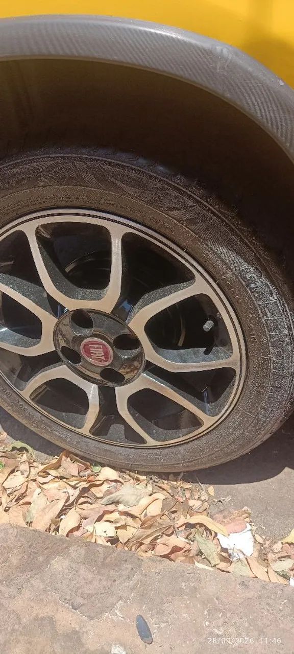 Fiat Uno Sporting 1.4 EVO Fire Flex 8V 2P 2012 - Foto 4