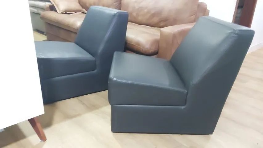POLTRONA TOKSTOK EM COURINO EXCELENTE ESTADO - Foto 2