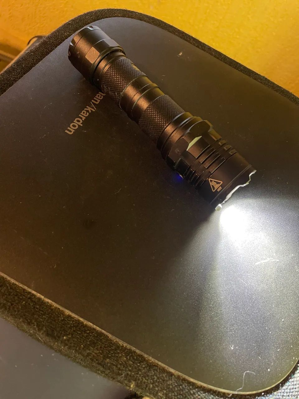 Lanterna Nitecore P20ix  - Foto 2