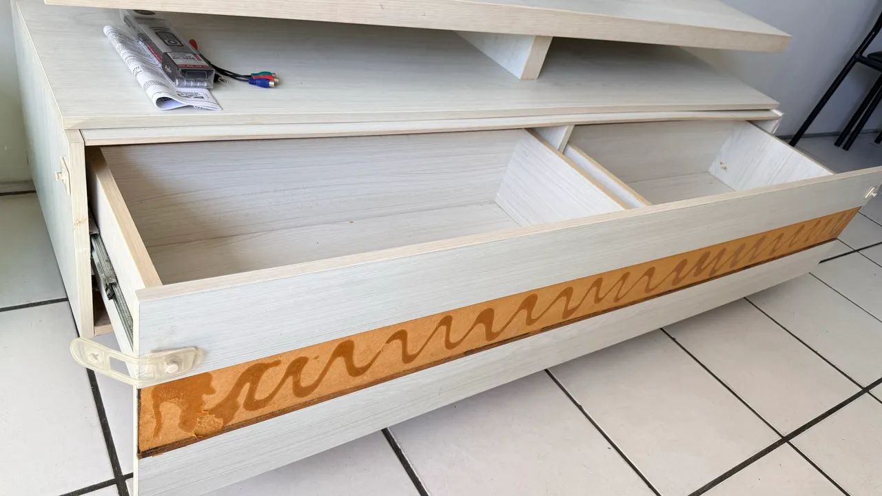 Rack para sala com duas gavetas  - Foto 2