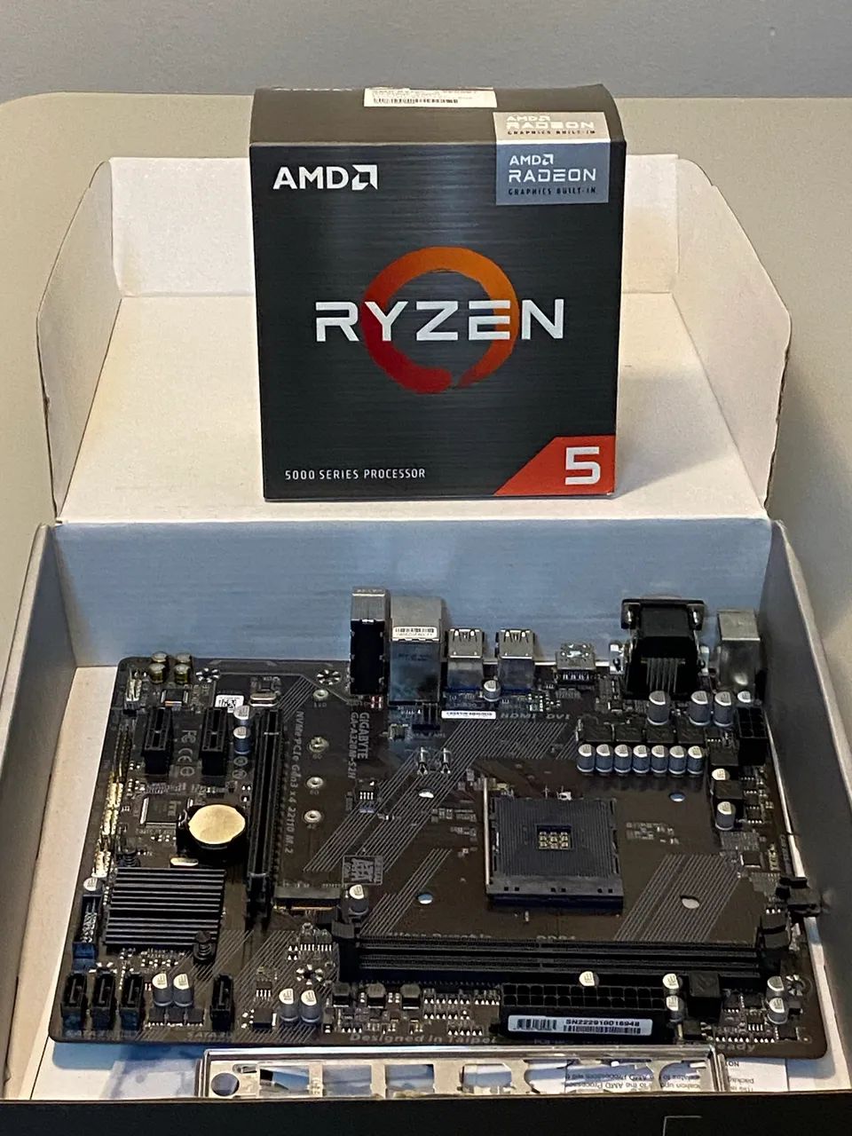 Ryzen 5 5600GT + Asus A320M - Foto 4