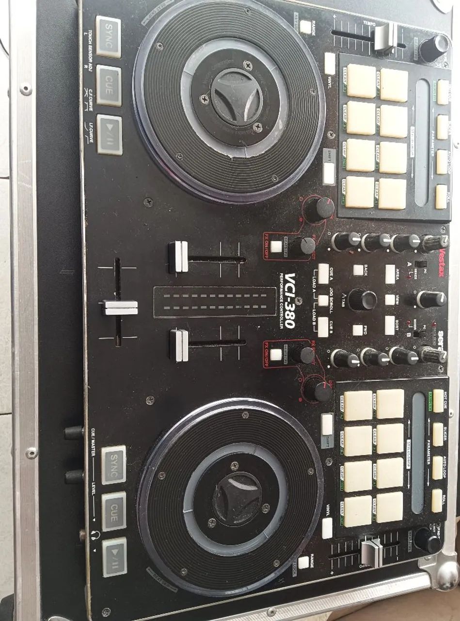 Controladora vestax VCI 380 - Equipamentos e Acessórios de Som