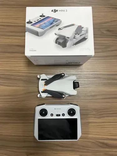 DRONE DJI MINI 3 CONTROLE COM TELA 