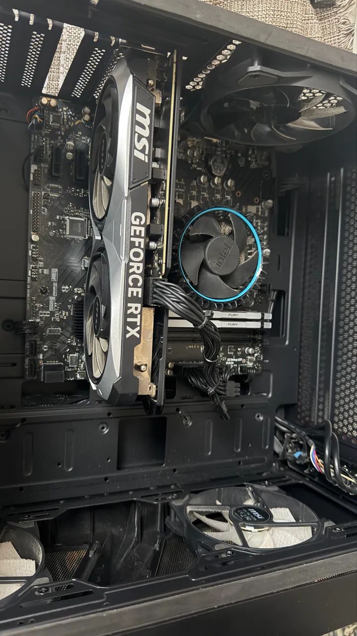 PC Gamer RTX 4070 12GB + i5-14400F + 32GB DDR5 + SSD M.2 | MSI