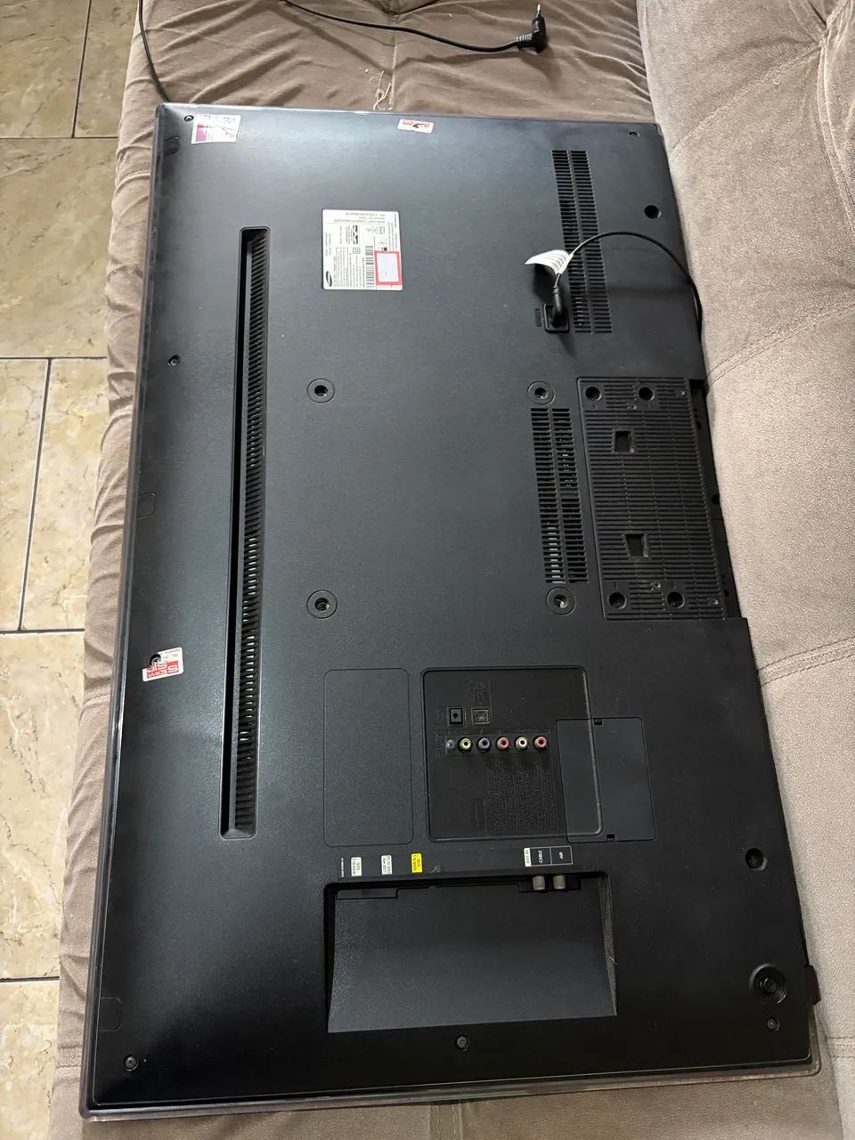 Vendo duas tvs Samsung com defeito !!