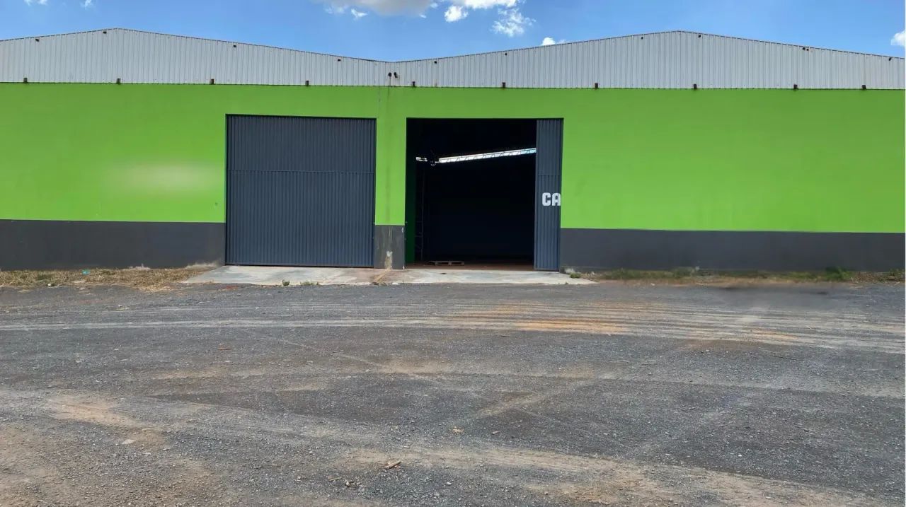 Galpão Comercial em Formosa - BR-020
