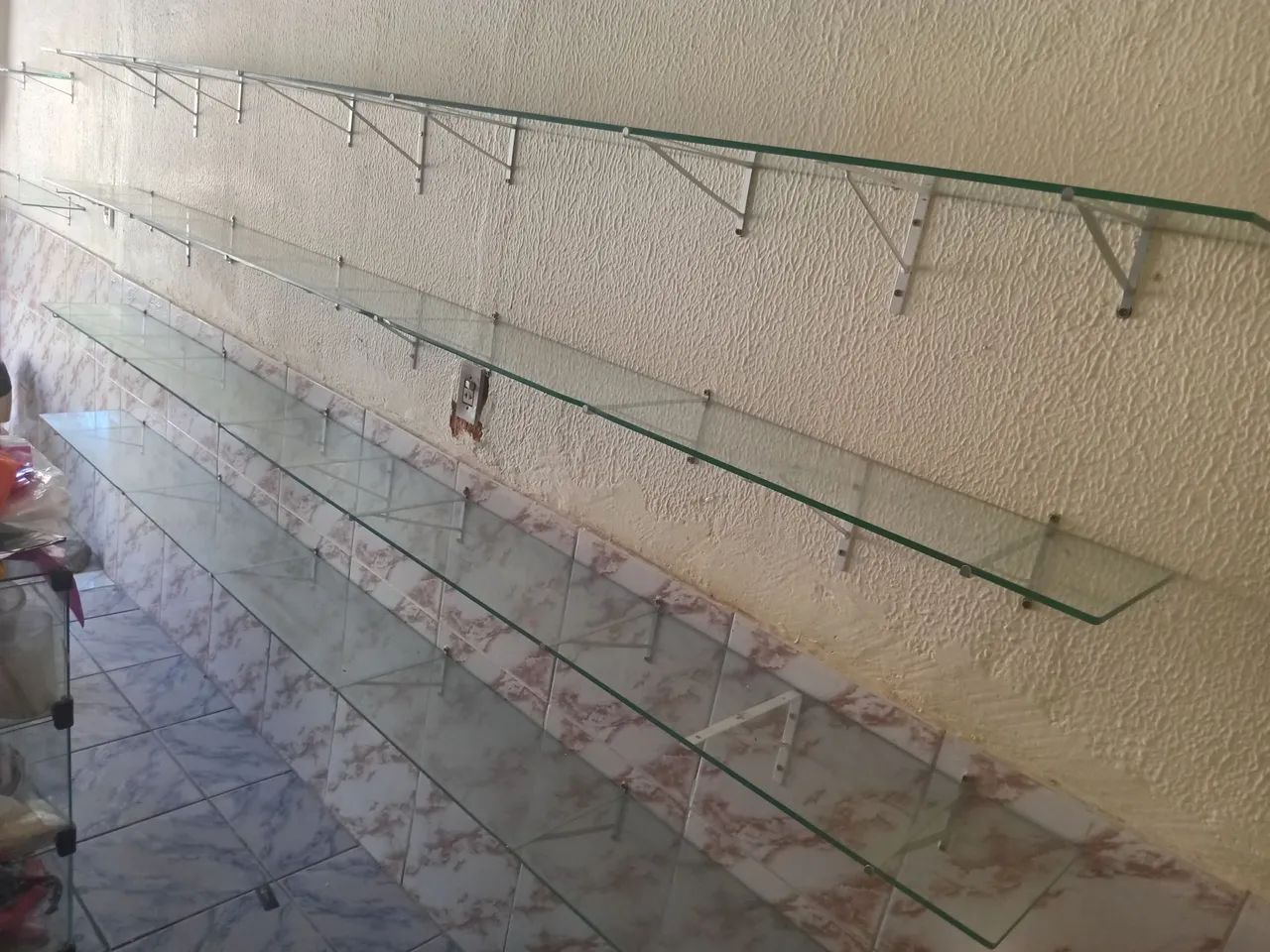 Vendo essas 3 prateleiras.  - Foto 2
