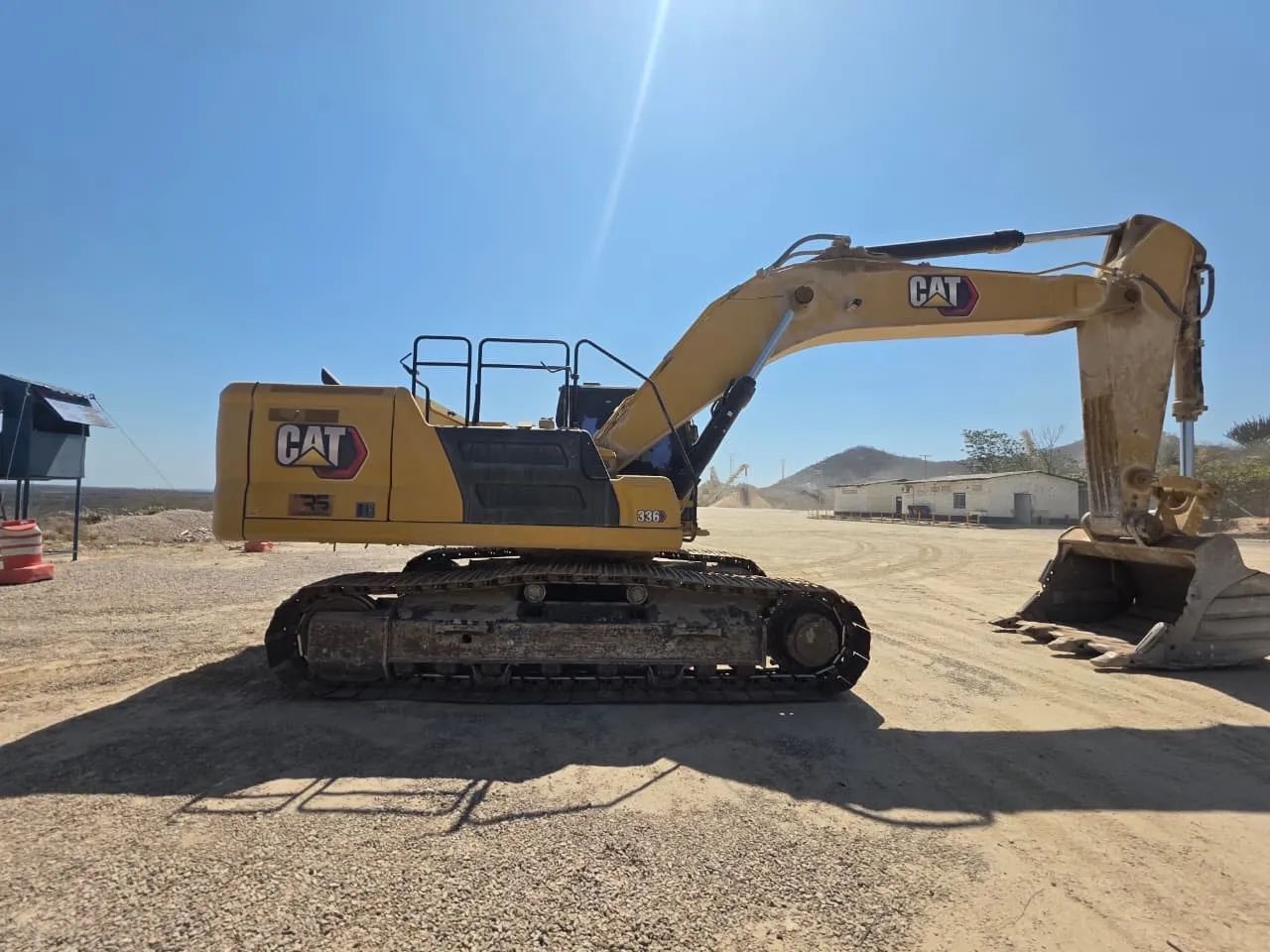 CAT 336 ANO 2023