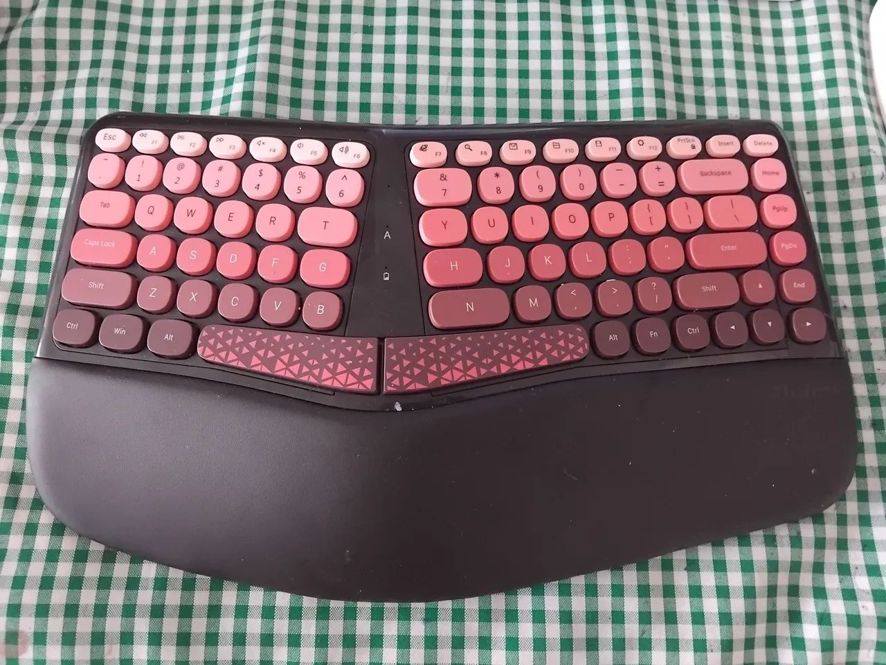 TECLADO ERGONÔMICO NOVO IMPORTADO