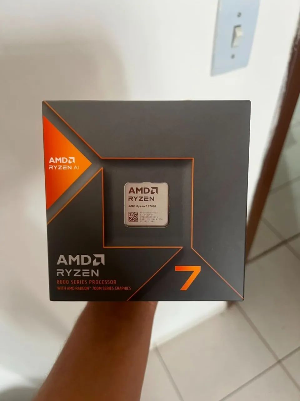 Ryzen 7 8700G AM5 ( C COOLER BOX) LACRADO