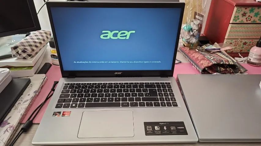 Notebook Acer Aspire 3 Ryzen 5 8 GB RAM 250GB SSD