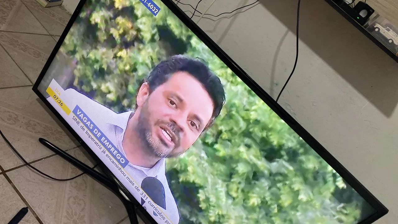TV Smatv 46 [Com problema] - Foto 2