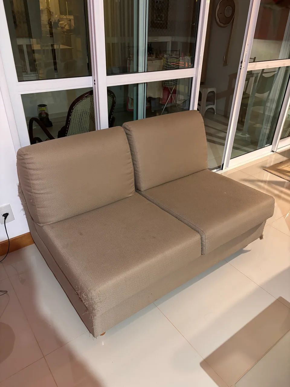 Sofá dois lugares 