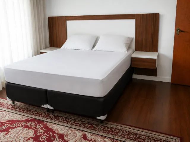 Cama Box Queen com Cabeceira em Madeira Maciça - Foto 4