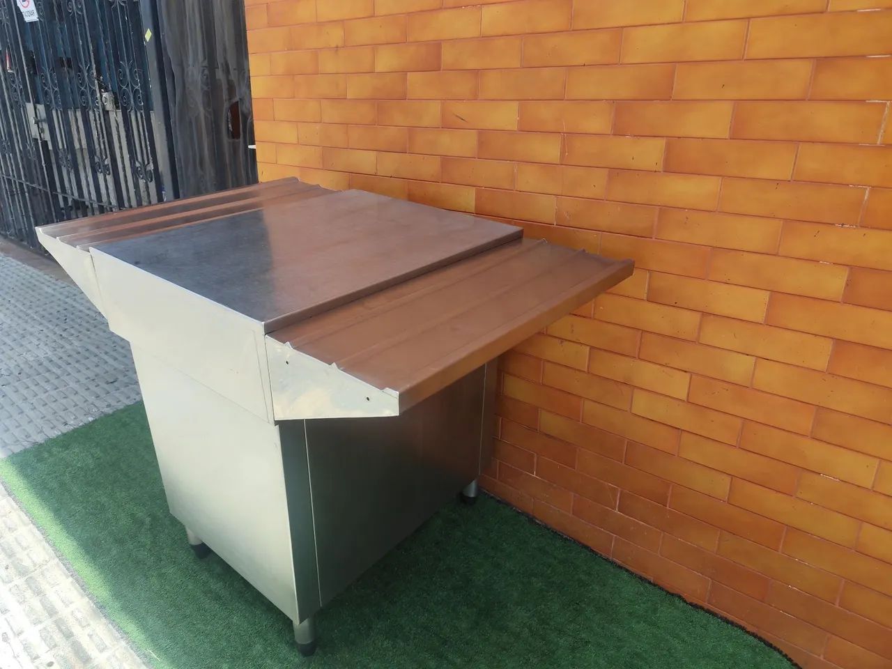 Mesa industrial inox 304 self-service  - Foto 3