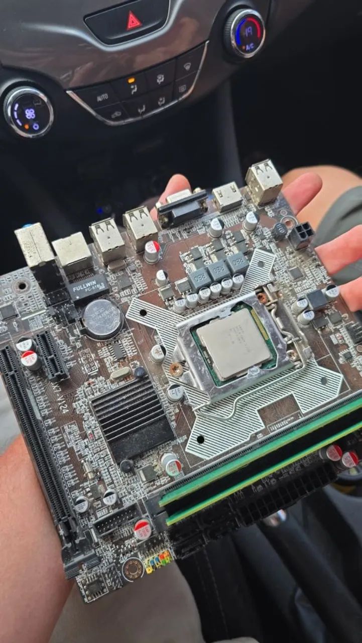 Kit 1155 (processador i3 2120 + 4gb ram)