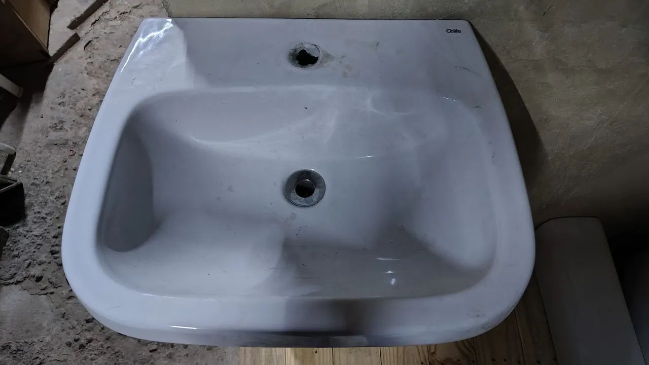 Lavatório com coluna retangular Celite - Foto 3
