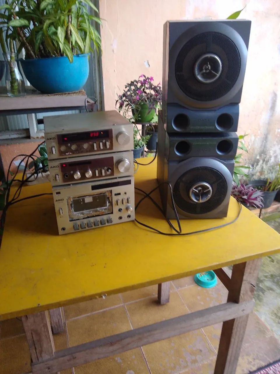 Aparelho de som antigo 