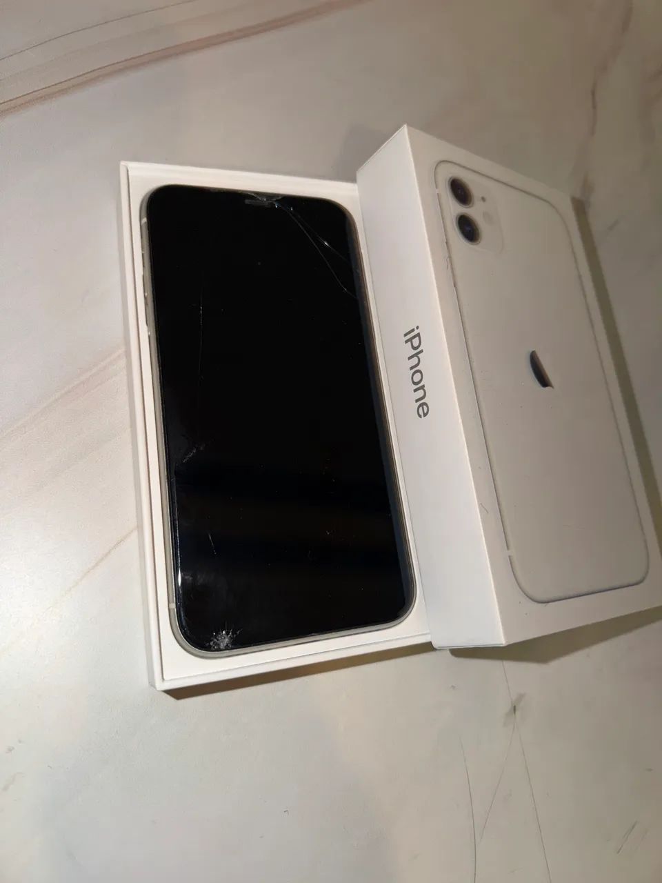 iPhone 11 128 GB Branco Usado  - Foto 3