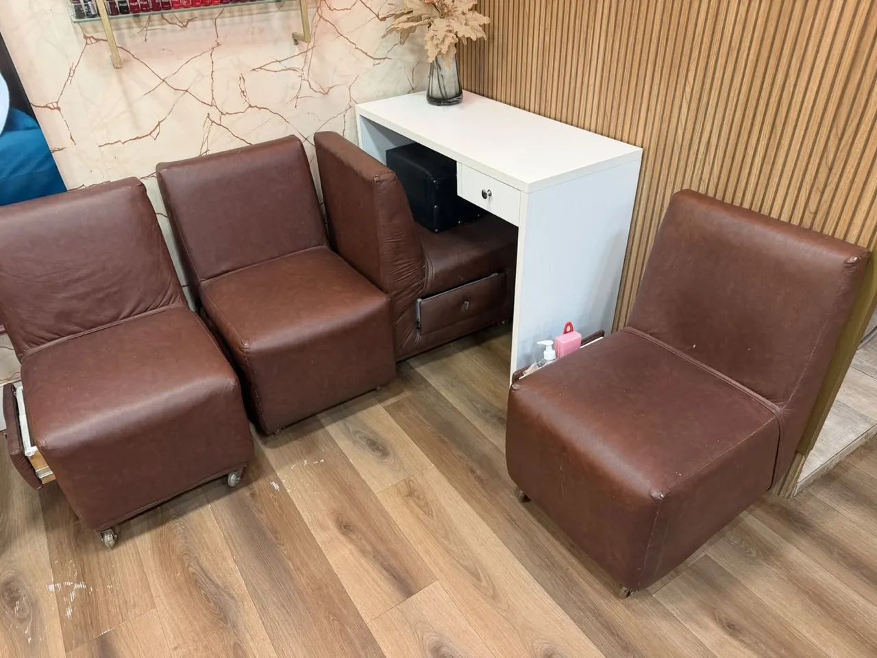 Vende-se Cadeira de manicure - Foto 4