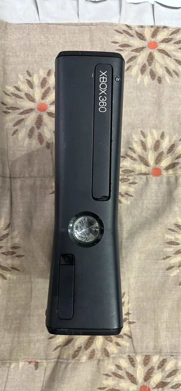Xbox 360 slim 