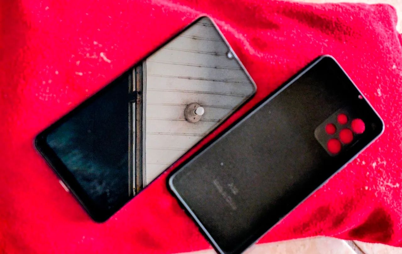 Celular A32 em excelente estado - Foto 2