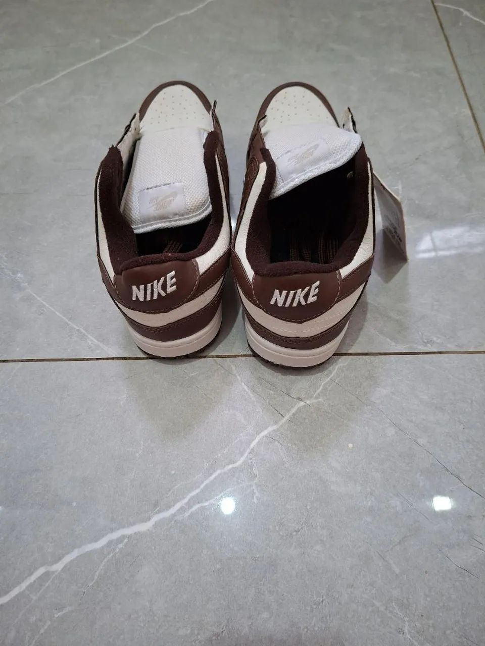 Nike dunk sb marrom e branco  - Foto 2