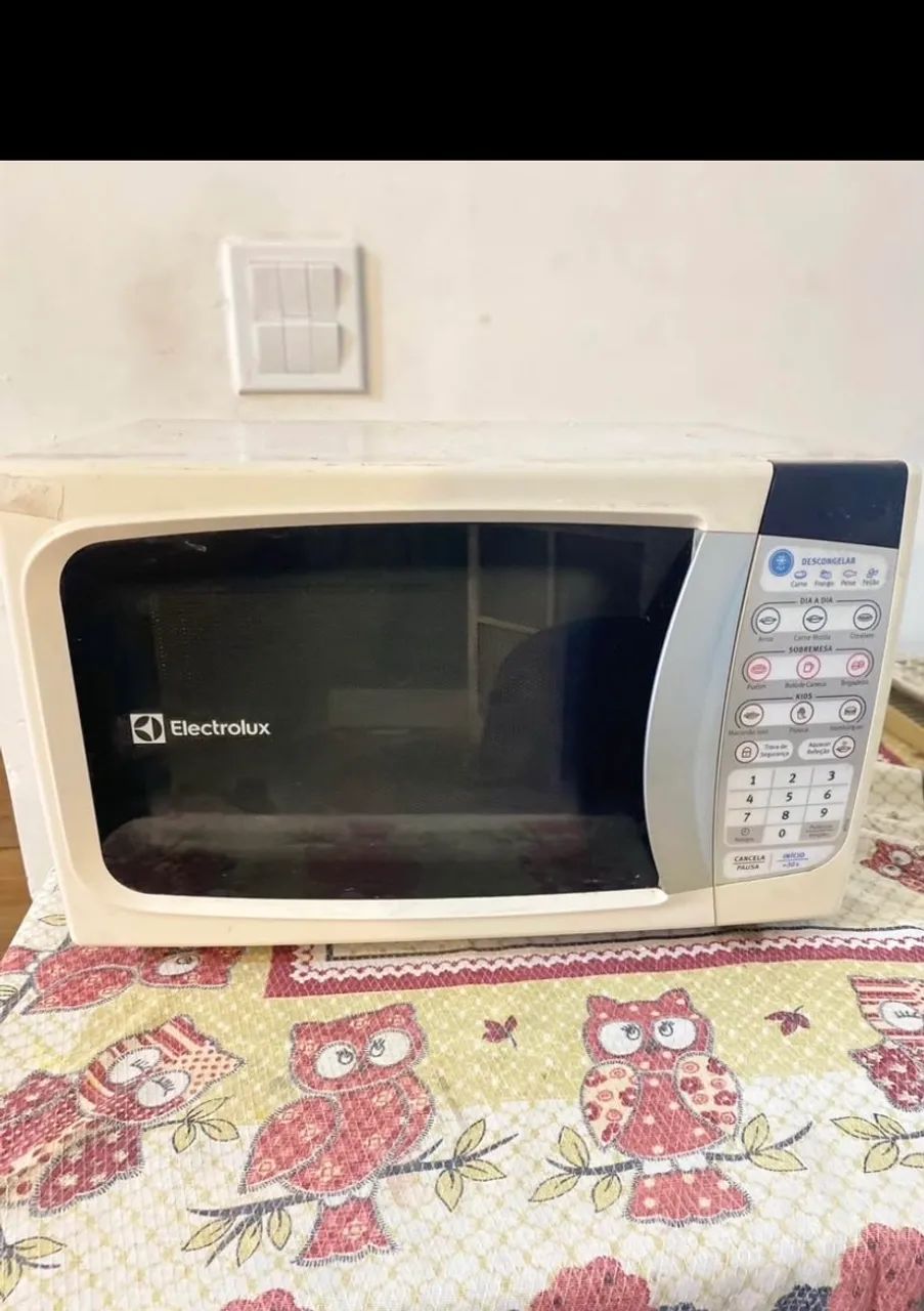 Microondas usado mais funcionando perfeitamente 