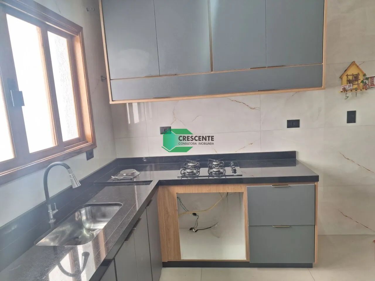 Oportunidade. Casa térrea com 2 Suites e 3 Vagas - 151m² - Parque Jaçatuba