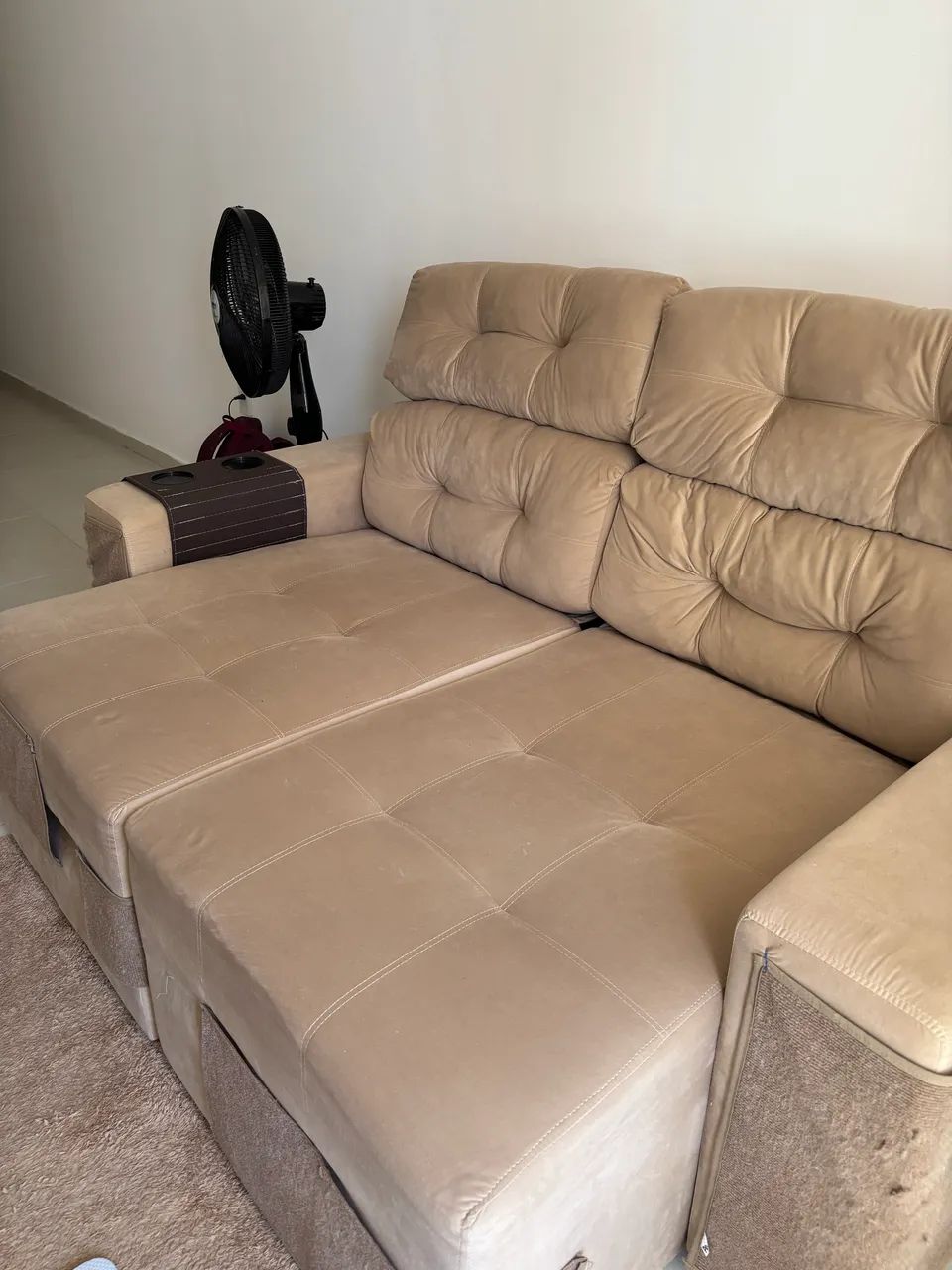 Sofá - novo - 4 meses de comprado - Foto 2